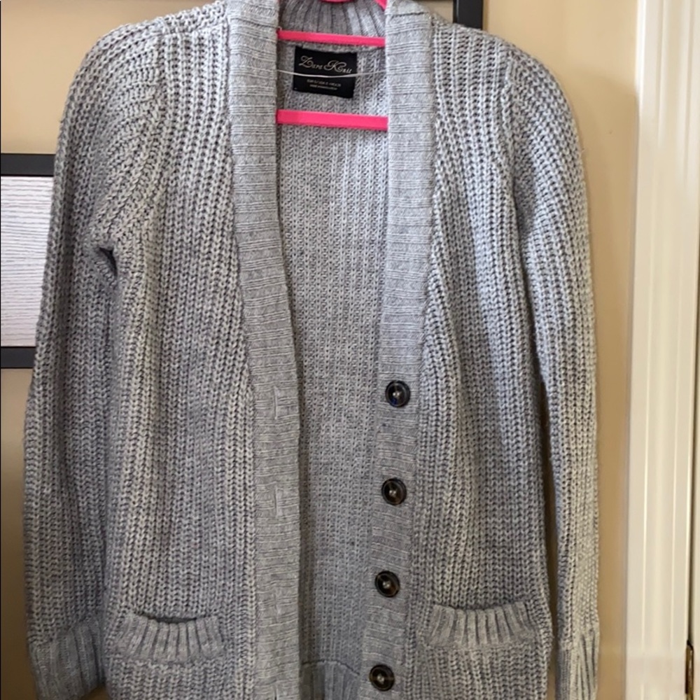 Grey cardigan